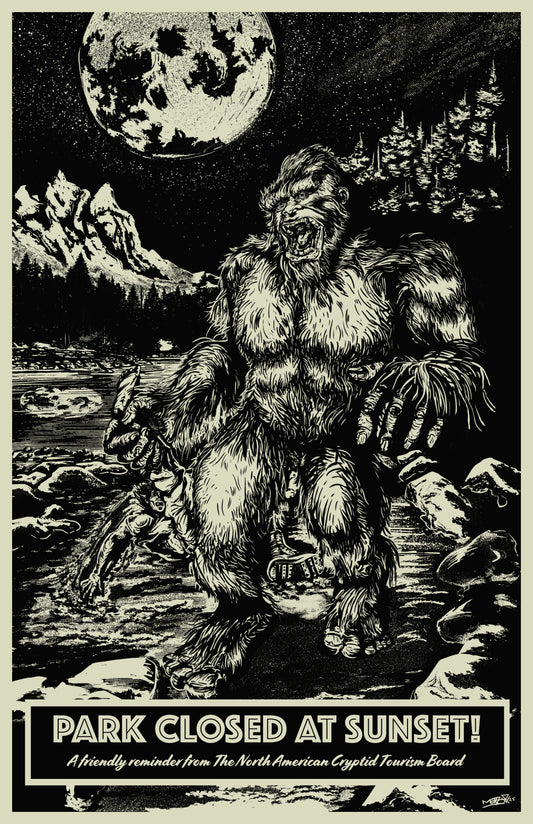 BIGFOOT AFTER DARK Park Closed At Sunset Cryptid T-Shirt - new